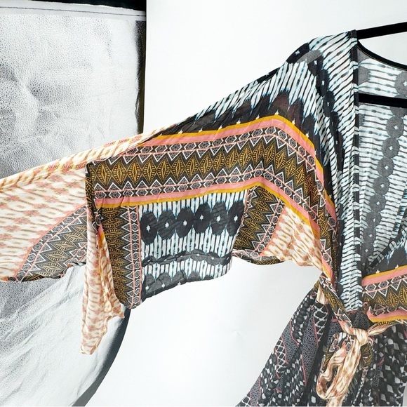 ✅ MEGHAN LOS ANGELES MAXI BOHO DEEP-V NECK KIMONO STYLE SLEEVE WITH SASH SIZE SM - Picture 5 of 9